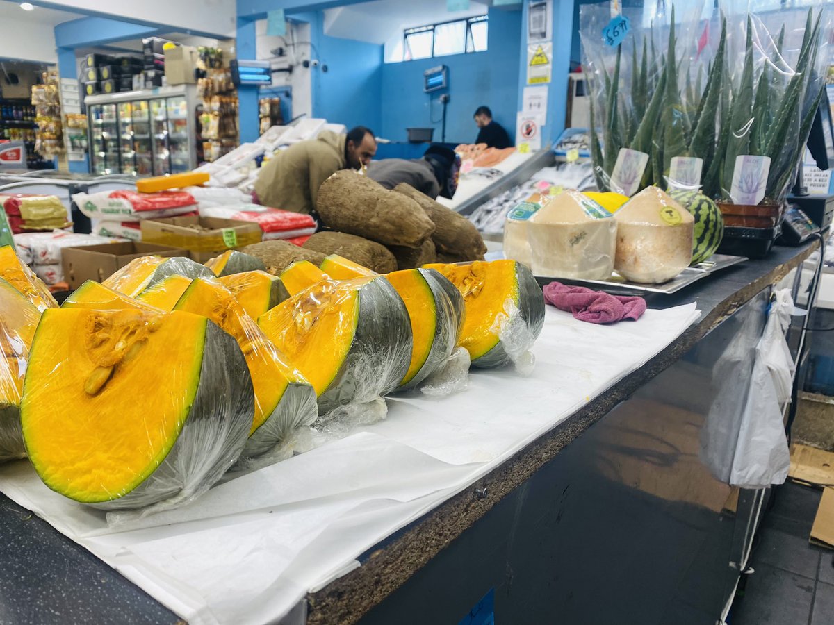 NottinghamFish1's tweet photo. Hi guys!!!new items 💁🏼‍♀️
Tamarind ,crown pumpkin,Aloe Vera plant,yellow and white yam https://t.co/VO4ep5zuuk