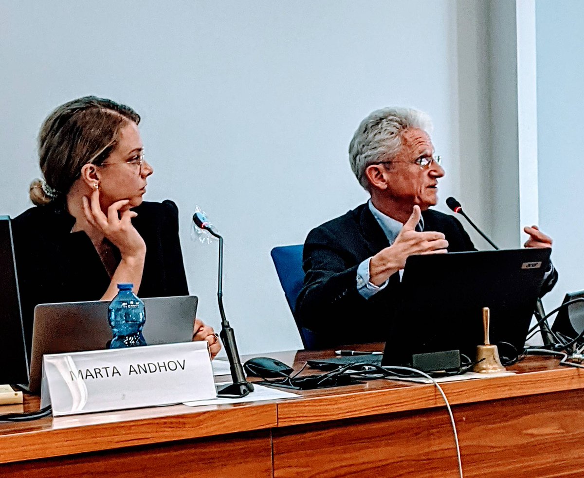 SAPIENS_Network's tweet image. What are your thoughts on #simpleprocedures vs #complexprocedures in #publicprocurement law? Which do you prefer and why? @MartaAndhov and @MartinTrybus take us through the pros and cons and their preferences! #SAPIENSATC1