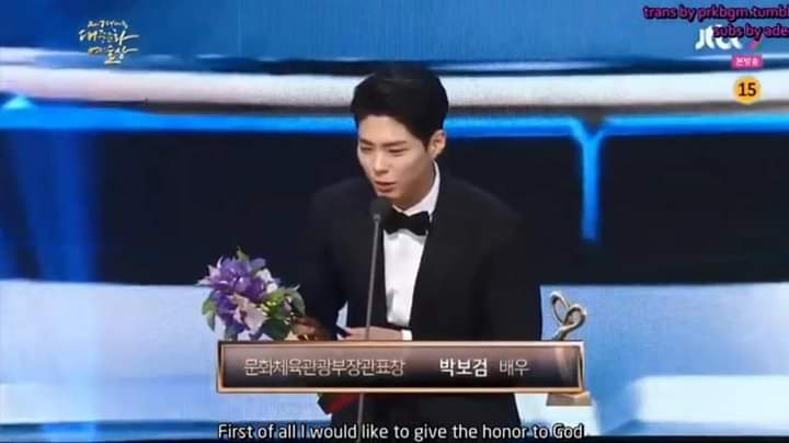 PrayingForBogum's tweet photo. Angel😇
Out of all good looking oppas, here's the reason why @BOGUMMY is my only favorite. His Faith makes me more Love him.

Can't say enough how much I look up to You being in the world. 

Applause for this man who gives Glory to God before anything else.💙💙

#ThreadOfHisFaith https://t.co/2HkUYUcxx8