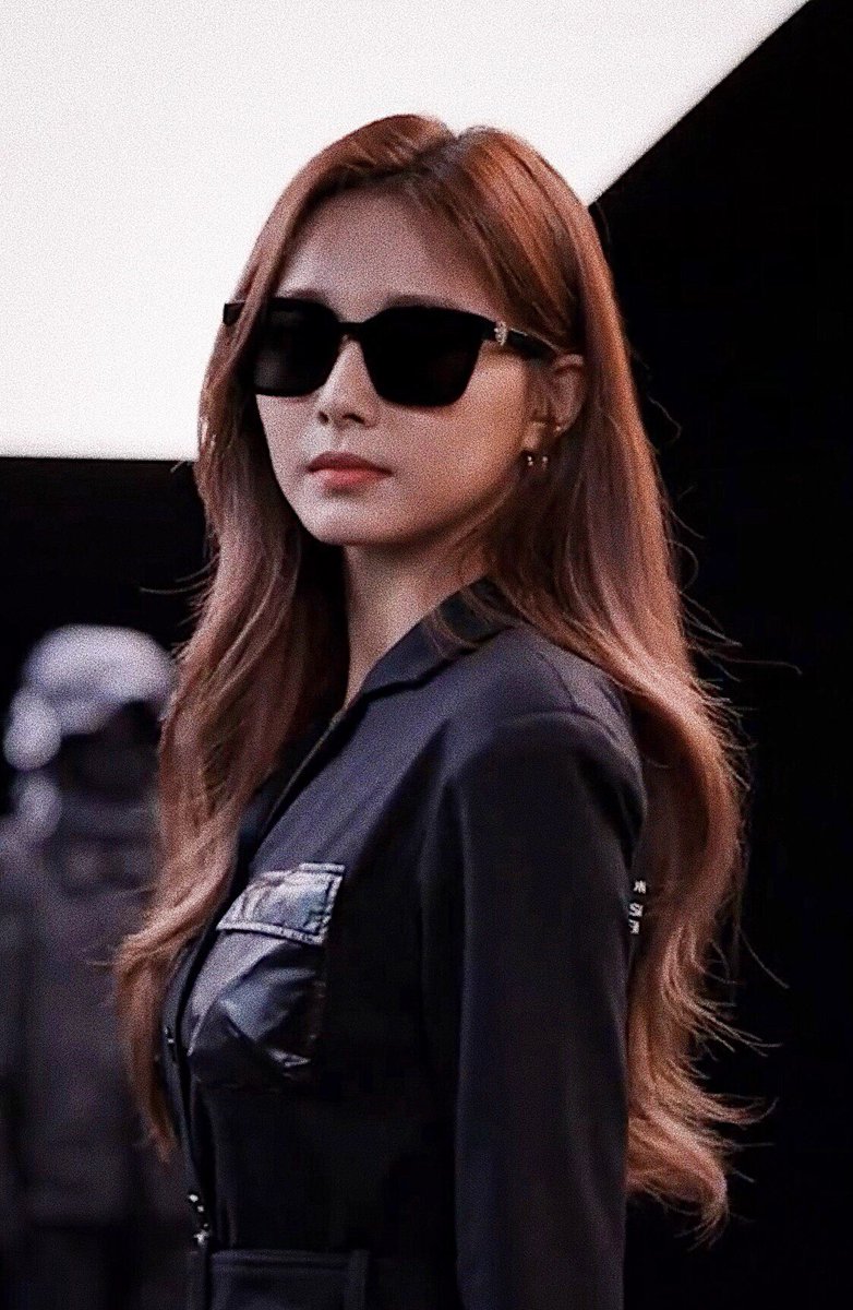 minameekies's tweet photo. everybody should be scared twice's main visual is finally getting her promotion https://t.co/pGhtGRT00p