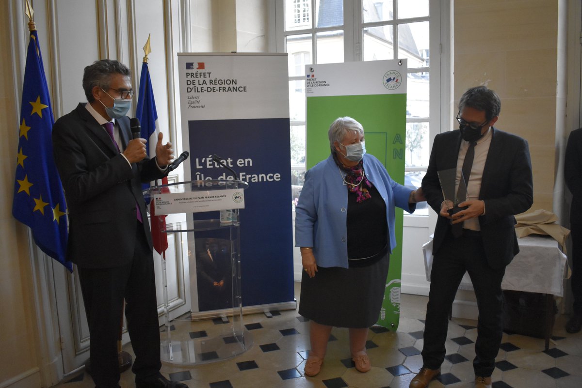 Prefet75_IDF's tweet photo. Friches, rénovation d'écoles, aménagements cyclables, ... Bravo aux 8 lauréats mis à l'honneur 
➡️ @paris
➡️ CC #plainesetmontsdeFrance
➡️ @ville_viroflay
➡️ @VilledeDourdan
➡️ @VilledeBagneux
➡️ #Gagny
➡️ @Nogent94130
➡️ #Mours
ainsi qu'à l'@AMIF_asso pour son prix spécial👏👏 https://t.co/tzaMRL8lCp