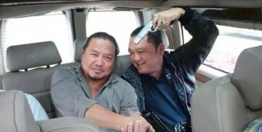 JusticeMyanmar's tweet photo. ၂၀၁၇USသံရုံး၏ ကြေးနန်းပေါက်ကြားမှုတွင် “ဗမာအစိုးရ၏န��ပါတ် ၁ခရိုနီ” အဖြစ် ဖော်ပြခံခဲ့ရသည့်တေဇသည် အာဏာရှင်ဟောင်းဗိုလ်ချုပ်မှူးကြီးသန်းရွှေ၊လွှတ်တော်ဥက္ကဌဟောင်းဗိုလ်ချုပ်ကြီးသူရရွှေမန်းတို့နှင့် နီးကပ်သည့်စီးပွားလုပ်ဖော်ကိုင်ဖက်အဖြစ်မှ ကြွယ်ဝချမ်းသာမှု စည်းဇိမ်တို့ကို တည်ဆောက်ခဲ့။ ၂/ https://t.co/6kEQTfgoau