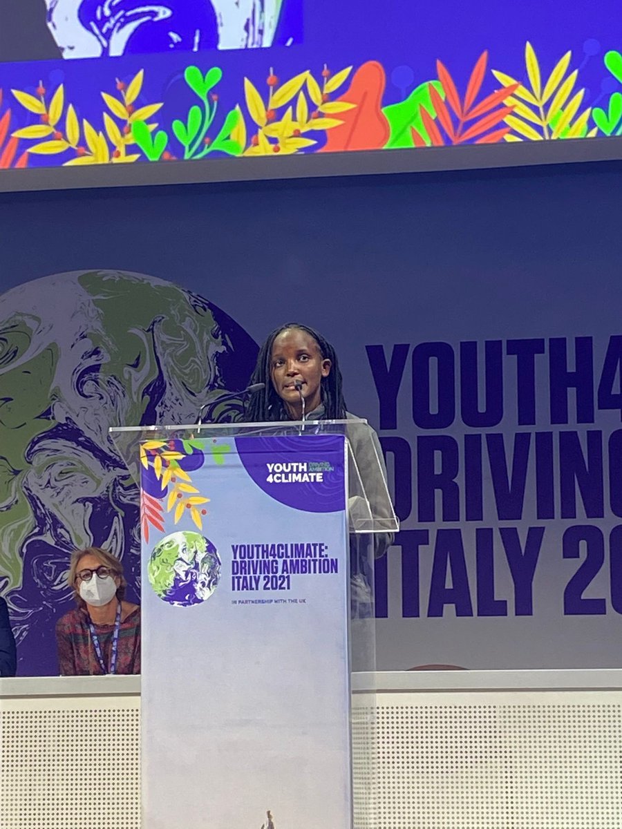 Y4Cofficial's tweet photo. Young people take the floor. @vanessa_vash - “Over the past few years I have seen more and more how the climate crisis is affecting the African continent […] You cannot adapt to extinction […] Loss and damage is here with us now, we need to put it at the centre of negotiations” https://t.co/zEHfeb38Nd
