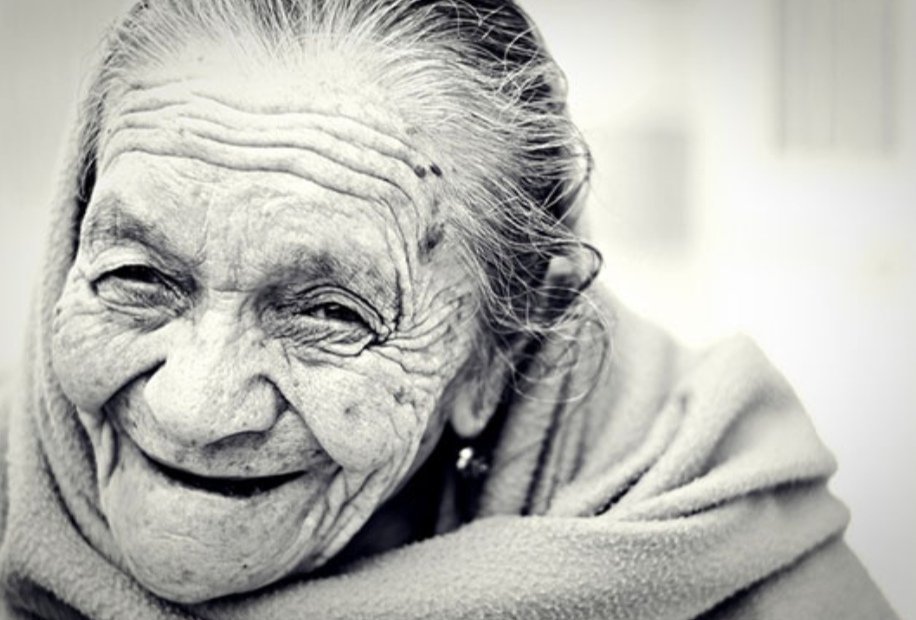 Come neve (@comeneve4) on Twitter photo "Bisogna fare attenzione.
L'inferno e il paradiso hanno un confine sottilissimo.
Ho incontrato diversi demoni, nella mia vita.
E puzzavano di incenso."
#CasaLettori con Gandhi
<a href="/CasaLettori/">Casa Lettori</a> "Bisogna fare attenzione.
L'inferno e il paradiso hanno un confine sottilissimo.
Ho incontrato diversi demoni, nella mia vita.
E puzzavano di incenso."
#CasaLettori con Gandhi
<a href="/CasaLettori/">Casa Lettori</a>
