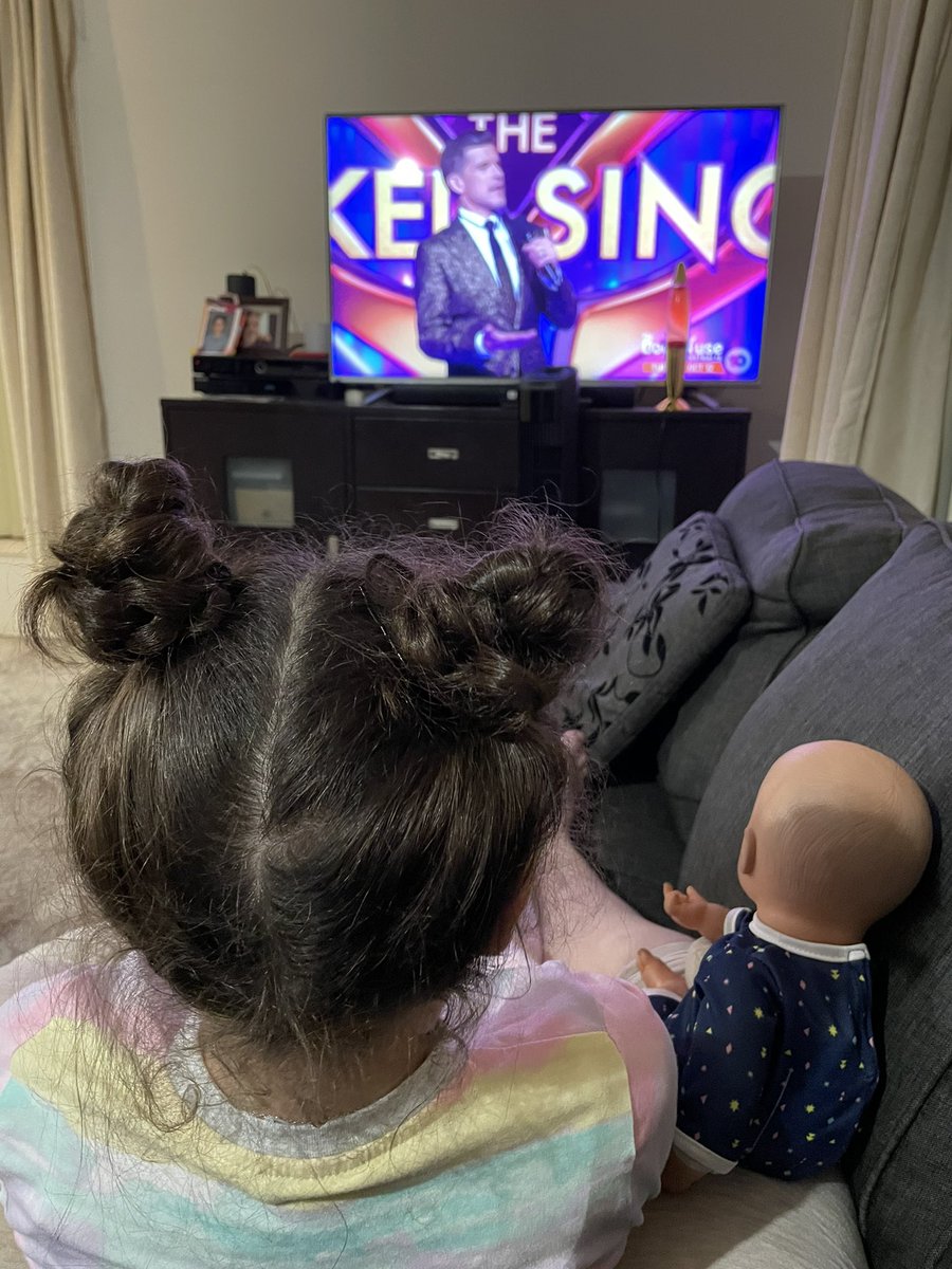 CaseyMeredith9's tweet photo. @maskedsinger_au @oshergunsberg  Current situation… no prizes for guessing that Dolly is our favourite!!! https://t.co/bkJVaTh6mJ