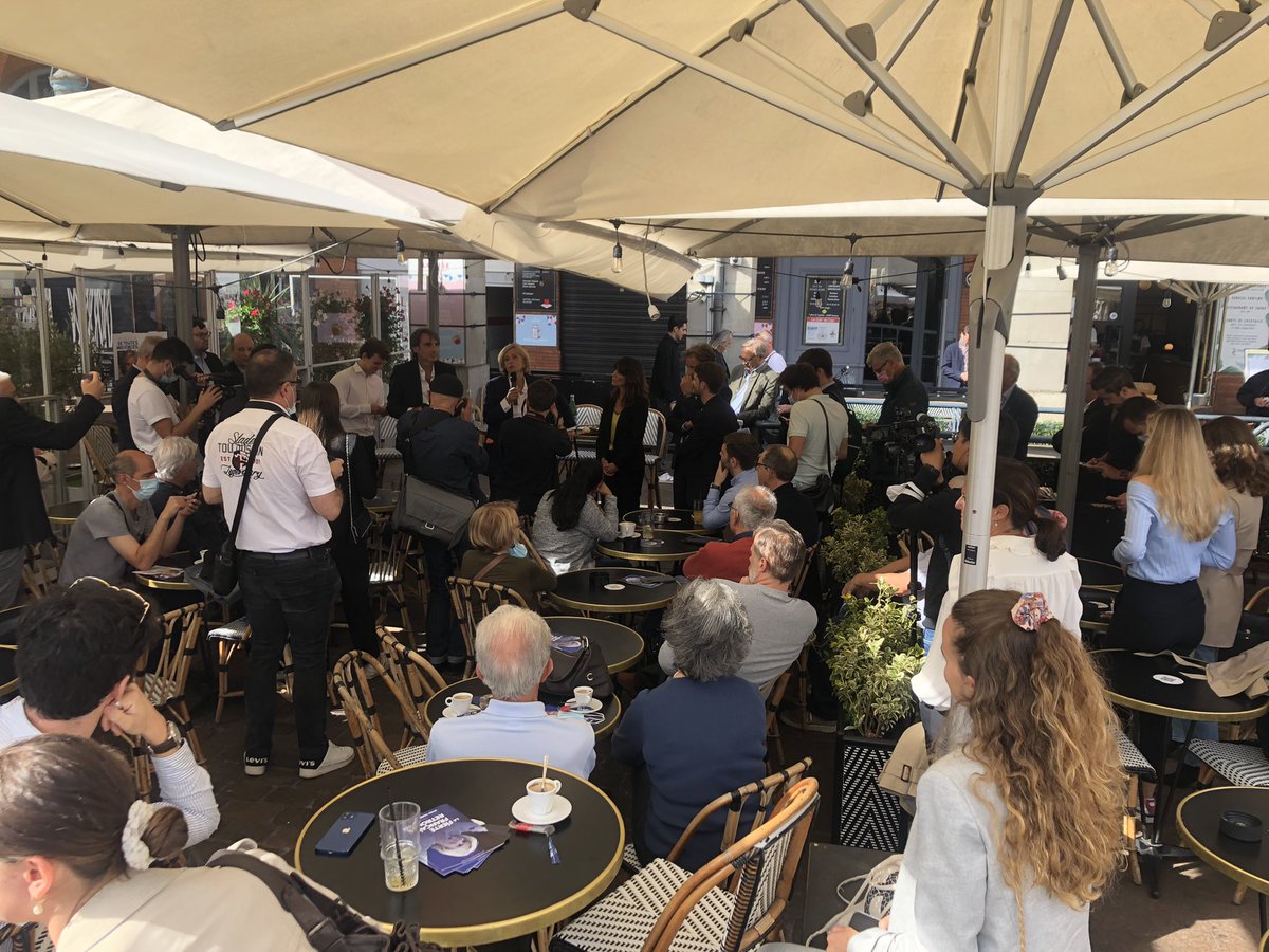 pecresse31's tweet image. Beaucoup de monde pour accueillir à #Toulouse @vpecresse #Pecresse2022