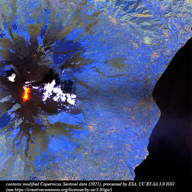 ESA_EarthOnline's tweet photo. Merge of 2 adjacent #Copernicus #Sentinel2 frames, 21 Sep '21: the mighty #Etna #volcano (#Sicily, Italy) activity, just few days after Cumbra Vieja's dramatic eruption in Canary Islands. Image processed in false-color: the eruption core's shown bright red and yellow.
#Mongibello https://t.co/a1fRVp85C2