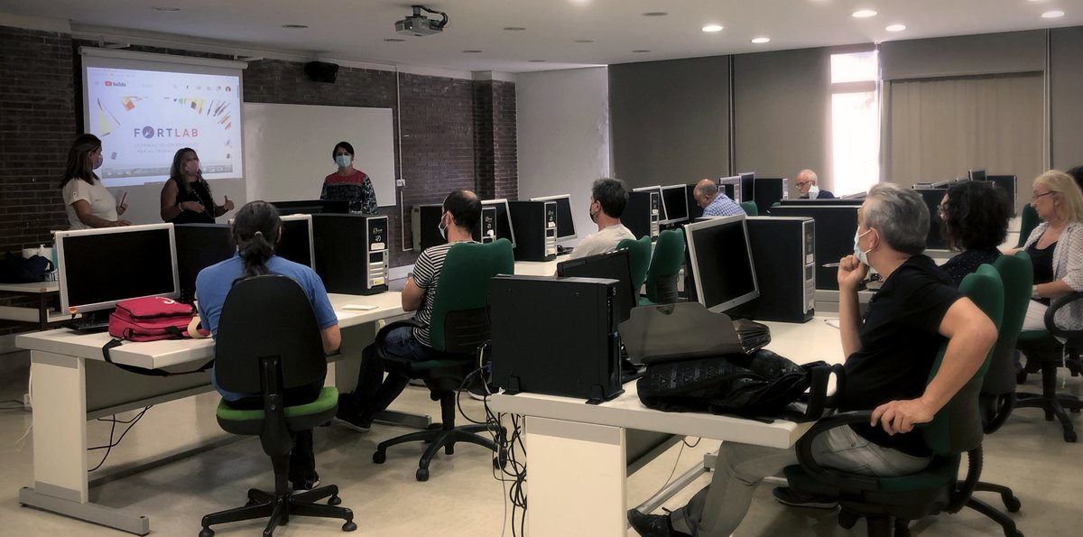CRNMaderaCorcho's tweet photo. ▶ Continuamos Fase 2 del galardonado proyecto #FORTLAB #reptesevinnova2021.
Comienza proyecto piloto; una reunión conducida por las orientadoras laborales del centro #crnmaderaycorcho.
🎯 Iniciar prueba piloto para integrar la orientación laboral del alumnado de #maderaymueble. https://t.co/pygKUOvSoZ