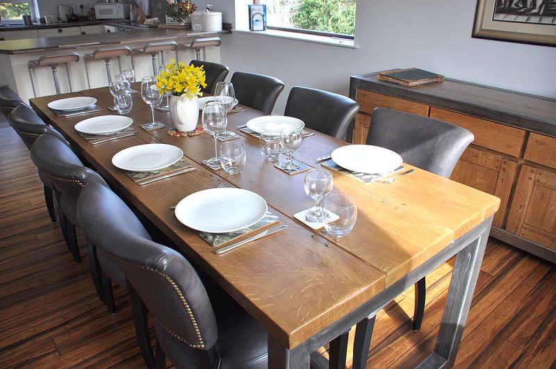 TheHolidayCots's tweet photo. The Whitehouse has late availability from 2nd - 9th & 16th - 23rd of October as well as all throughout November and December.
🛏️ Sleeps 1-8
https://t.co/R5ZrGzVEjy
#Naast #Poolewe #RossShire #Sleeps8 #WinterBreak #Availability #SelfCatering #HolidayCottage #Family #Holiday https://t.co/IFlSWcDuIn