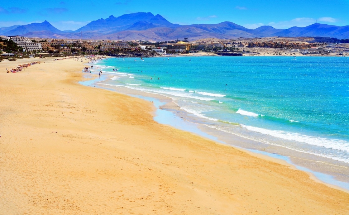 Fancy some winter sun in Fuerteventura
@Fuerteventuraofficial
#CapableTravel #Fuerteventura #VisitFuerteventura #CanaryIslands #IslasCanarias #Loves_Canarias #Icanarias_beautiful #7islas_vips #Canariaslifestyle #Fuerteventuraofficial #Fuerteventuraisland #Canarias