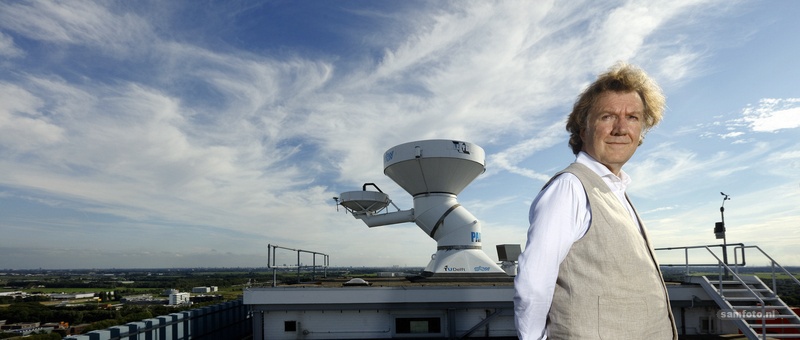 tudelft's tweet photo. Could clouds be modified to slow global warming? #ClimateAction scientific director @hrusschenberg is investigating climate engineering but hopes his theories will never be put to the test. 

More in #StoriesofScience:
https://t.co/XoDhzSHtey 

#tudelft #climatehub https://t.co/HBkS82yhXS