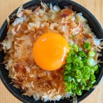 ちょっと意外な調味料を使った、とっても美味しそうな卵かけご飯レシピ!