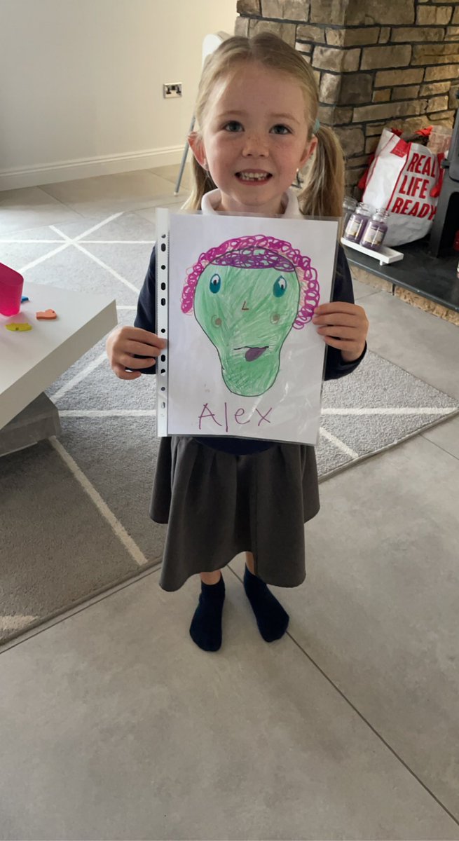 rees_katie's tweet photo. @Ysgol_y_Castell Alex the alien #gwaithcartrefnantydraenog https://t.co/KZTyVGwOCv