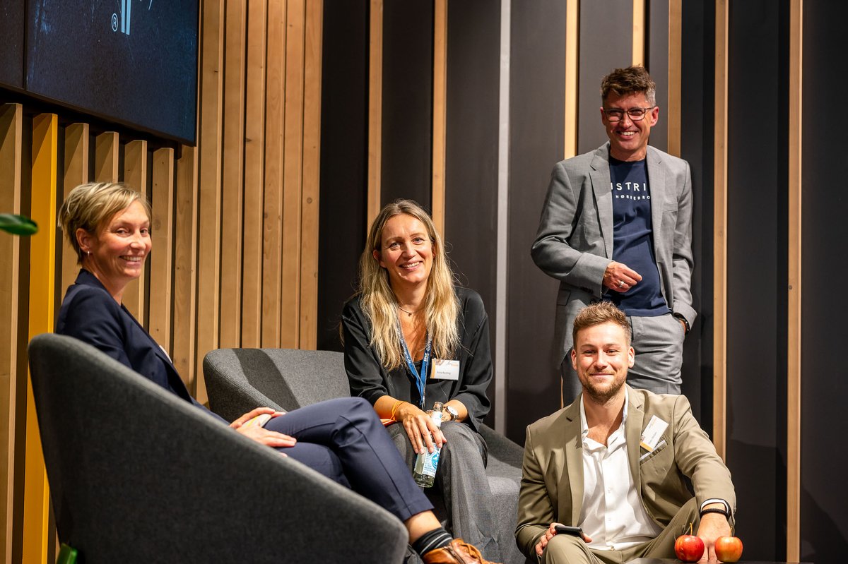 Mitarbeiter der Initiative proDente
