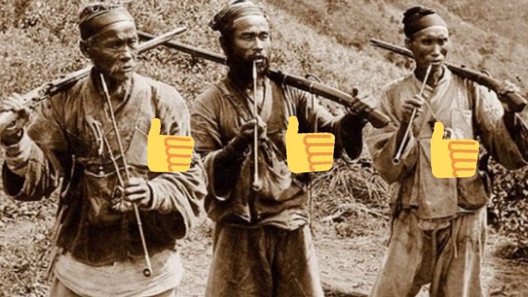 조선땅 담뱃대(곰방대) 잡는 법 : 구미 땡기는 대로 잡는다.