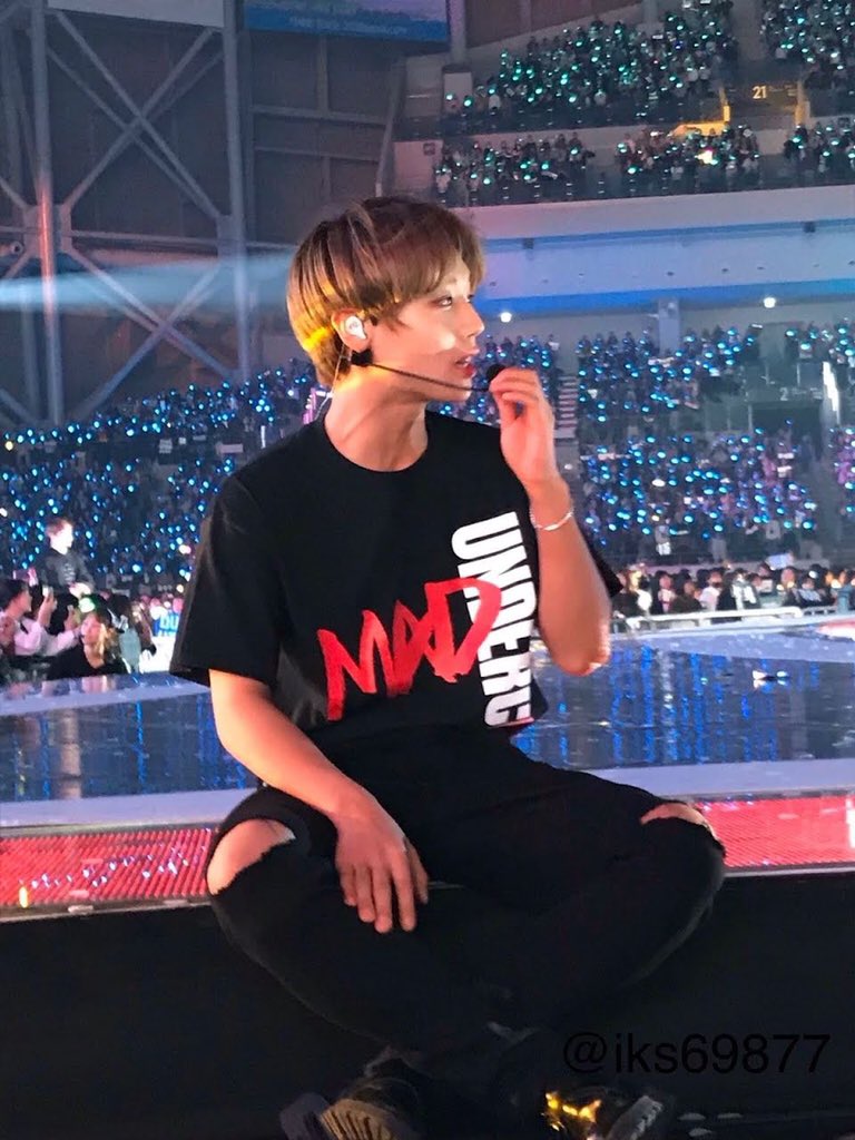 JlHOONLOOK's tweet photo. when the quality is low but you’re park jihoon 
 #PARKJIHOON #박지훈 https://t.co/bnhKWoRgyy