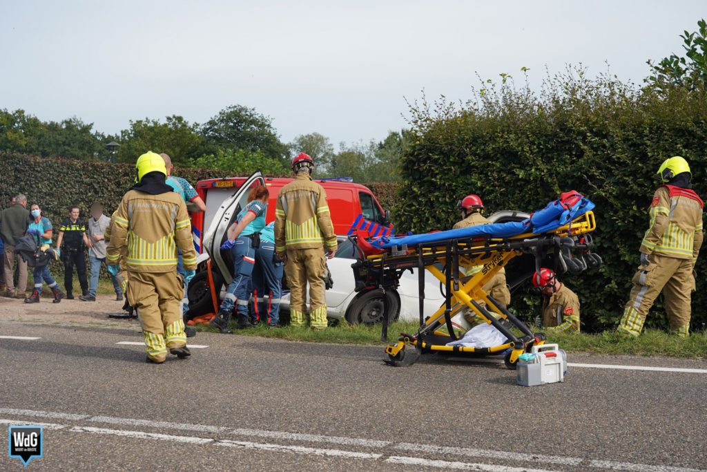 Vrouw en baby naar ziekenhuis na ongeval op Maaseikerweg ?. #Weert.