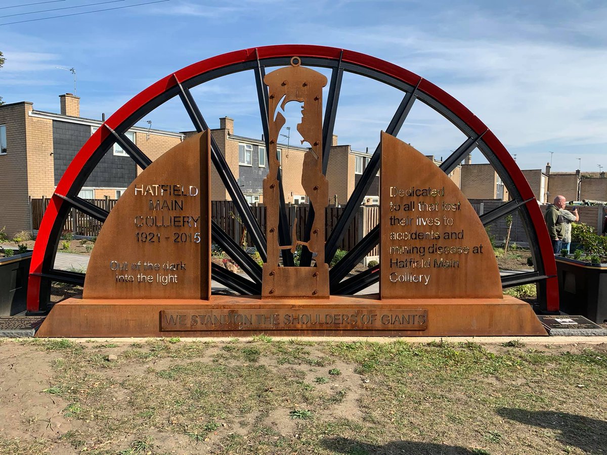 MayorRos's tweet photo. On Sunday it was a pleasure to be invited to the opening of the Hatfield Main Memorial Garden. Joined by proud local lad and Olympian @tkdbradly who officially opened the garden.
#DoncasterIsGreat #industrialarchaeology #hatfieldcolliery #mininghistory https://t.co/R8aLJLqRuK