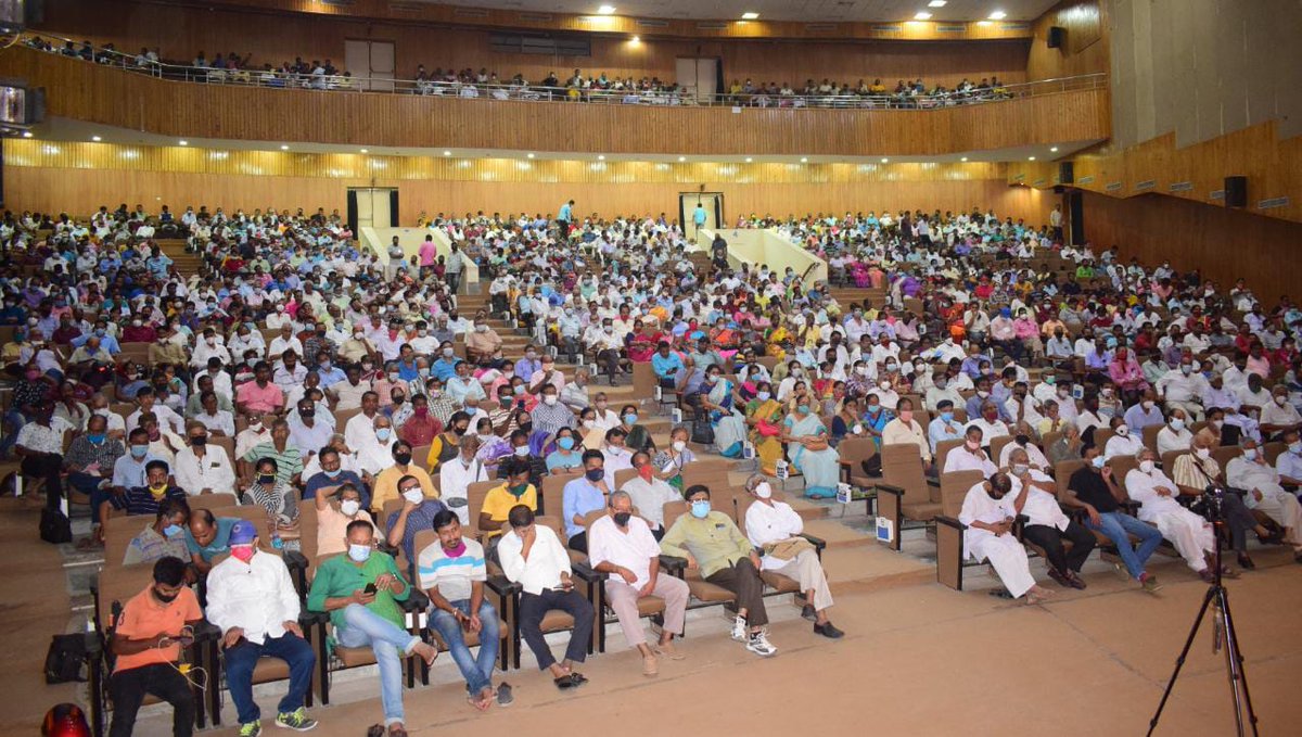 TripuraCPIM's tweet photo. Manik Sarkar &amp; others addressed the remembrance meeting of Comrade Gautam Das at Rabindra Bhavan, Agartala. https://t.co/t3CZmKmITp