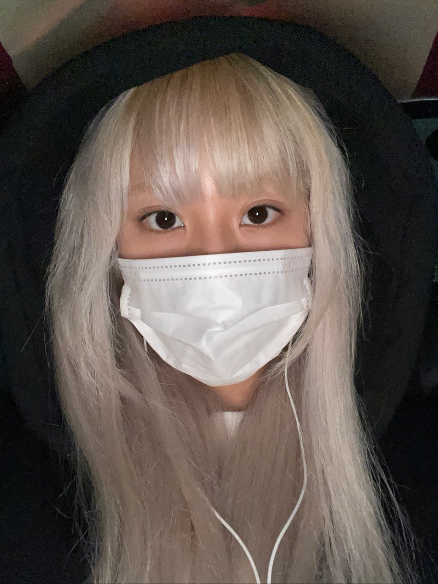 twenty9ayn's tweet photo. 092821 — 07:43 pm kst 🍓📸 https://t.co/UFXnpBRUX5