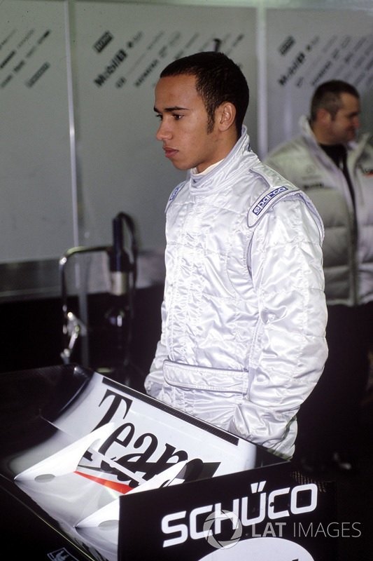 RT @CrystalRacing: Lewis Hamilton, McLaren-Mercedes MP4-19B, 2004 Silverstone #F1 winter test https://t.co/VQnS3Q1Rp4