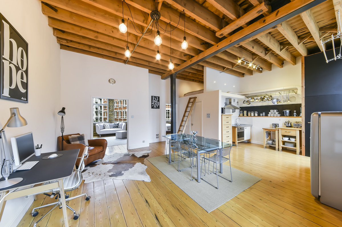 CourageYard's tweet photo. 🏡Home of the Month🏡
A stunning 2-bedroom apartment from @ShadThamesFJL is this month’s #HomeoftheMonth.
Just look at those wooden beams, double height ceilings, and multi-paned windows!
Check out the full feature: https://t.co/UjyV7YTjnU
#bermondsey #se1 #southwark #london https://t.co/GrU591nw2R
