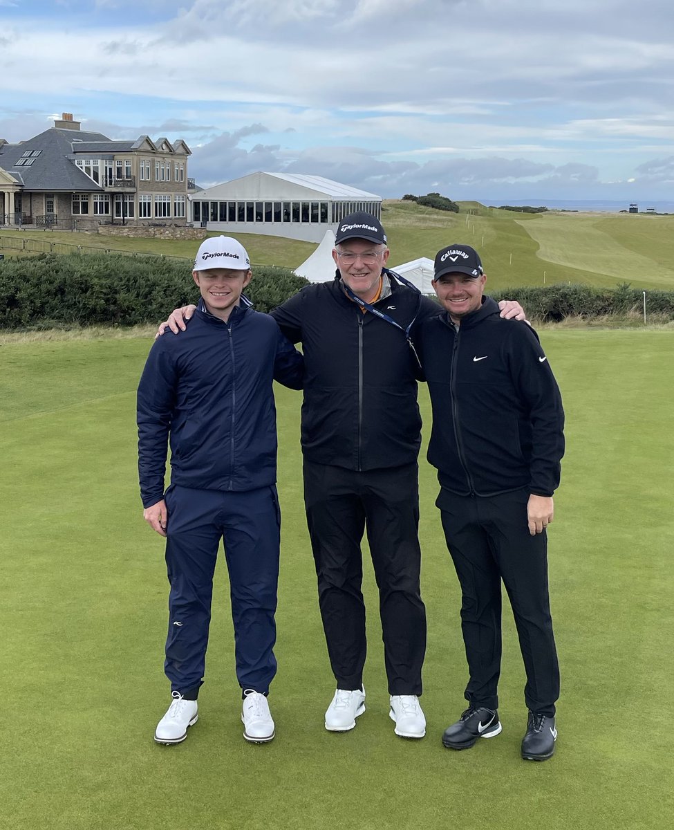 steve flanagan (@flanman100) on Twitter photo Three St George’s Hill members, two golfers and one Chair! <a href="/KingsbarnsGL/">KingsbarnsGolfLinks</a> <a href="/dunhilllinks/">Alfred Dunhill Links Championship</a> <a href="/StGeorgesHillGC/">St George's Hill Golf Club</a> <a href="/AngusFlanagan/">Angus Flanagan</a> <a href="/jimbogolf1/">james morrison</a> Three St George’s Hill members, two golfers and one Chair! <a href="/KingsbarnsGL/">KingsbarnsGolfLinks</a> <a href="/dunhilllinks/">Alfred Dunhill Links Championship</a> <a href="/StGeorgesHillGC/">St George's Hill Golf Club</a> <a href="/AngusFlanagan/">Angus Flanagan</a> <a href="/jimbogolf1/">james morrison</a>