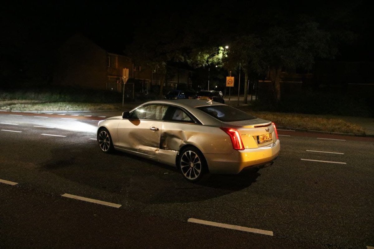 Letsel bij aanrijding in Zwolle - #nieuws #zwolle