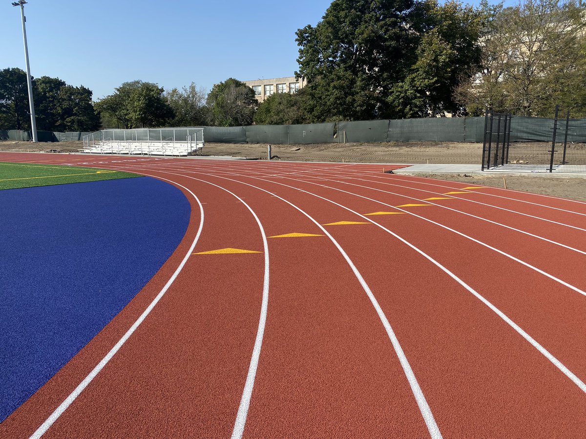 tracksurfaces1's tweet photo. @BarackObama check out the new track at Jackson Park our company built!  It’s right next to the new library. https://t.co/wKr14JqhSG
