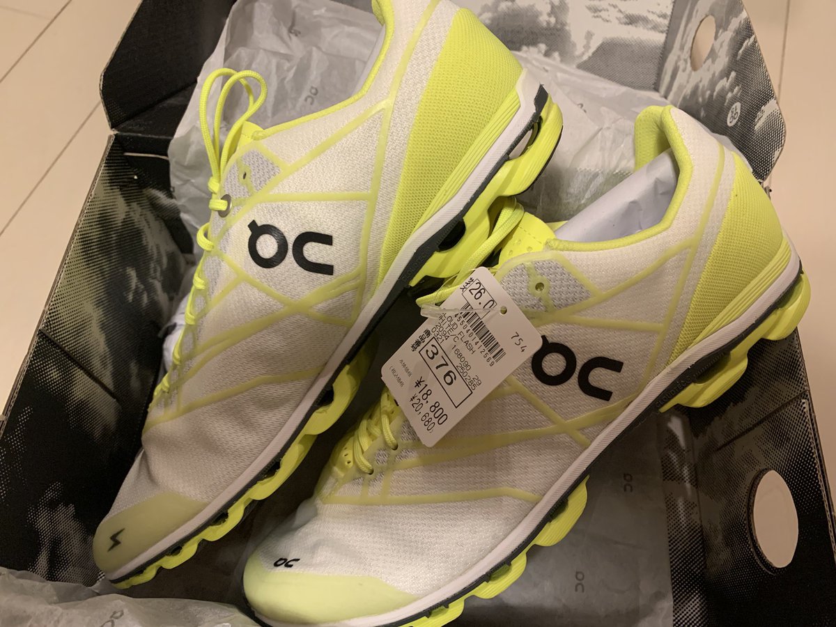 Ferrum8's tweet photo. インターバル用にOnの型落ちCloudflashを約7000円でゲット◎試走したいけど、土曜のポイント練習までお預けですね🏃 #On #Cloudflash https://t.co/ovEytpKPZg