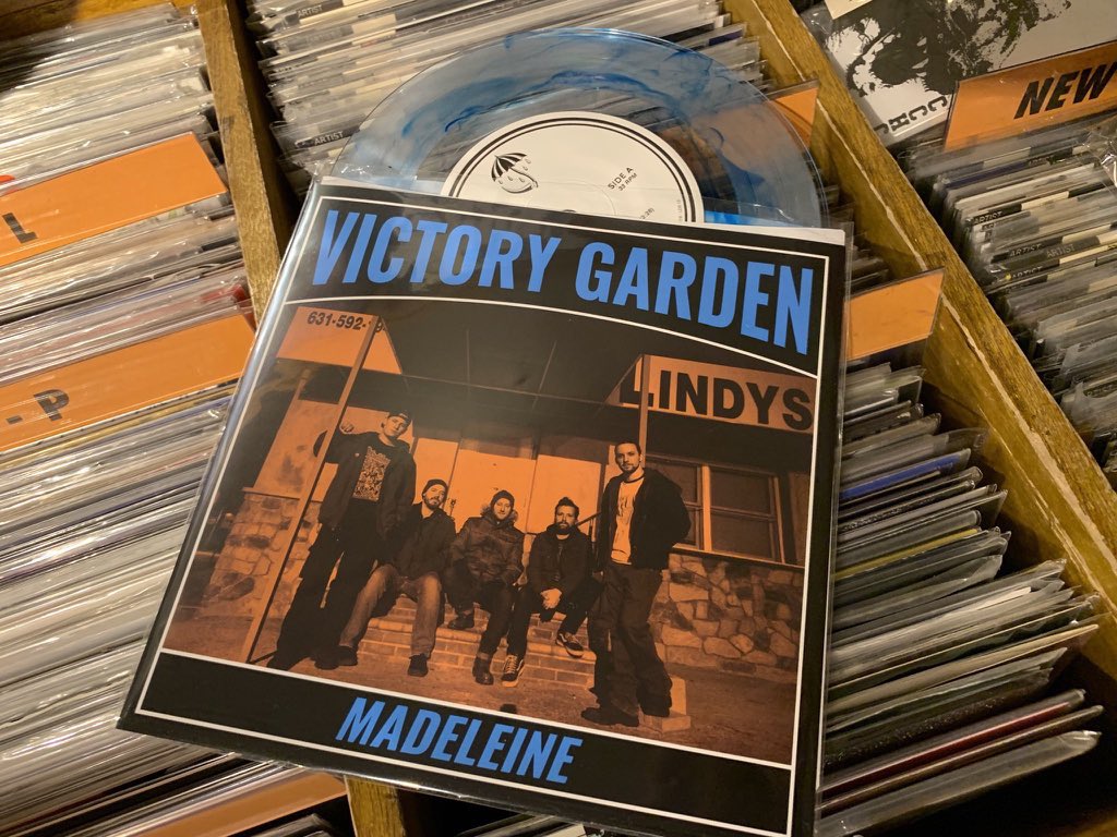 Retribution Network Backtrack Hangman Pain Of Truth等のメンバー在籍という話題のvictory Gardenのデビュー作を久々に入荷しました メロディックでキャッチーなメロディックハードコア パンクロックな感じでsaves The Dayのcan T Slow Downや