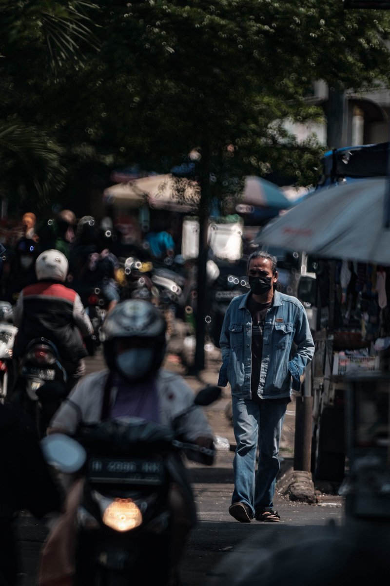 adjieandro's tweet photo. So after around two hours walk, these are some shots that I got. Hope you like it!

You can watch the complete set here:
https://t.co/KtRXdMWpGk

#streetphotography #mirrorlens #fujifilm #minoltarokkor #salatiga https://t.co/DO60JQwcbK