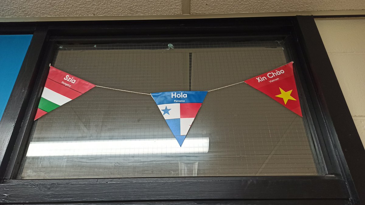 mr_sisdeli's tweet photo. Colourful walls to celebrate the European day of languages. Pupils will have factfinding missions and learn the importance of leaning languages. @MonifiethHigh @Mhsmodernlangu1 https://t.co/zXIOJNOjrx