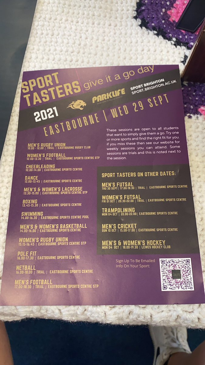 Women’s Football trials 12-1.30pm tomorrow on the astro at Eastbourne sports centre, come along! 😊