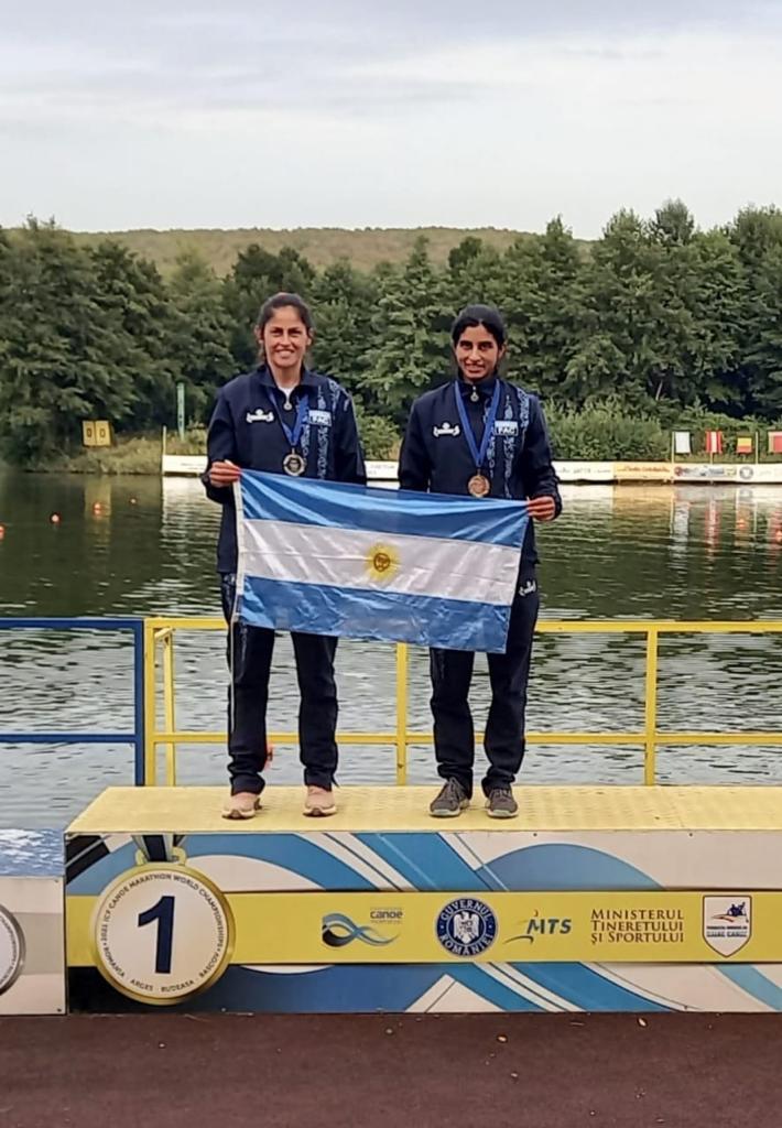 LoteriaRN's tweet image. ¡Felicitaciones a nuestros y nuestras palistas!🥇 Es un orgullo que nos representen y un placer poder acompañarlos en cada desafío. #OrgulloRN