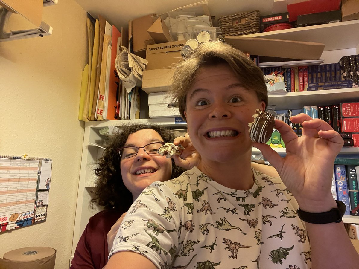 warwick_books's tweet photo. Thank you @OkenTeaRooms for the very yummy @BritishBakeOff inspired Swiss Rolls! #delicious #messyoffice #procrastination https://t.co/Qd19k5OBaj