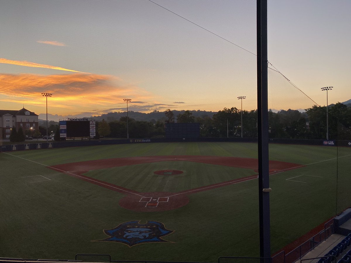 Mornings like this >> 🌄

#ETSUTough | @NCAACWS