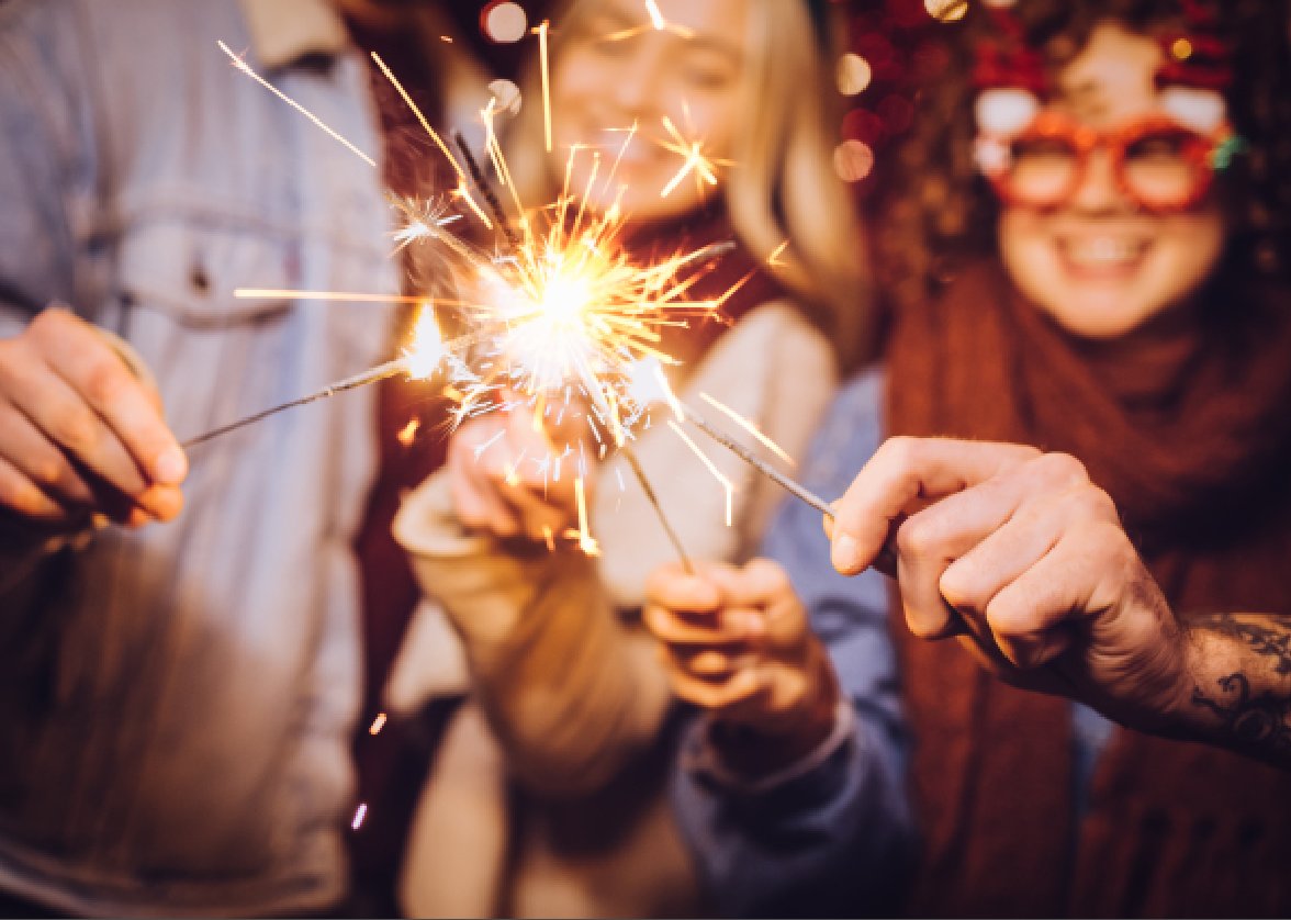 JouNature's tweet photo. Aquest #capAny és molt més! Veniu a celebrar el #Cap d'any Animat en família! Menú especial cap any + campanades animades + discoteca amb animadors + menú especial d'any nou.... i activitats! ➡️ https://t.co/u5K7aGthI4 https://t.co/jBiHDzjkwt