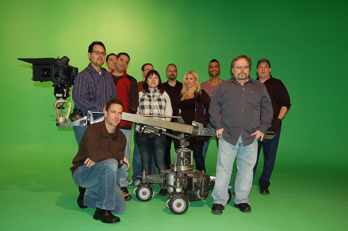 RoGazga's tweet photo. Never a day off…and loving it! @SPI_tv_Media #ChicagoProduction https://t.co/1lbJNTNZSq