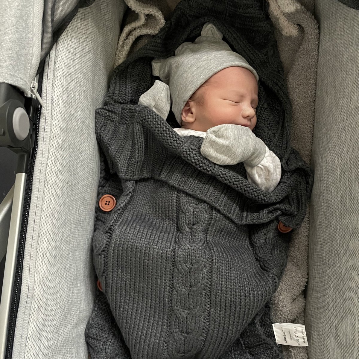 SeattleKraken's tweet image. Congratulations to Alex and Felicia on the birth of their son Rio! We can’t wait to meet the newest member of the #SeaKraken family! 

(📸: @AlexWennberg)