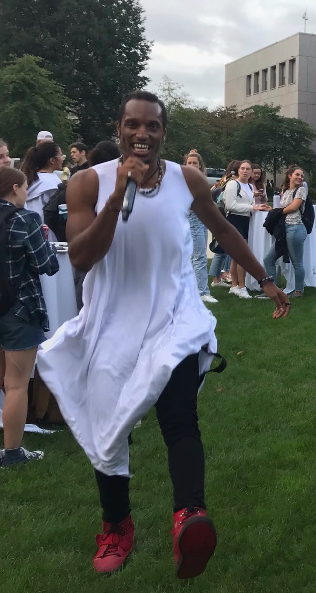 BC_ILA's tweet photo. Singer, songwriter, dancer, and activist AY Young kicked off the 2021-2022 Environmental Series 'Rewilding Planet Earth' with an energizing musical performance called 'Project 17.'  #AYMusik #AYYoung #BatteryTour #Outlet #Project17 https://t.co/vOylqcpGfw