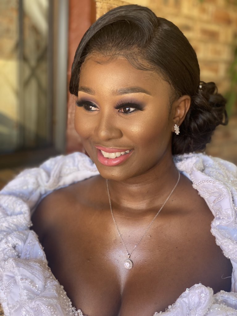 makeupbybonolo's tweet photo. weddings are sooo cute….
this passed weekend was a blast!!
#shembe #MyPersonGotMarriedKaWeekend 
Bride : Lungile https://t.co/af1LYEC5fj