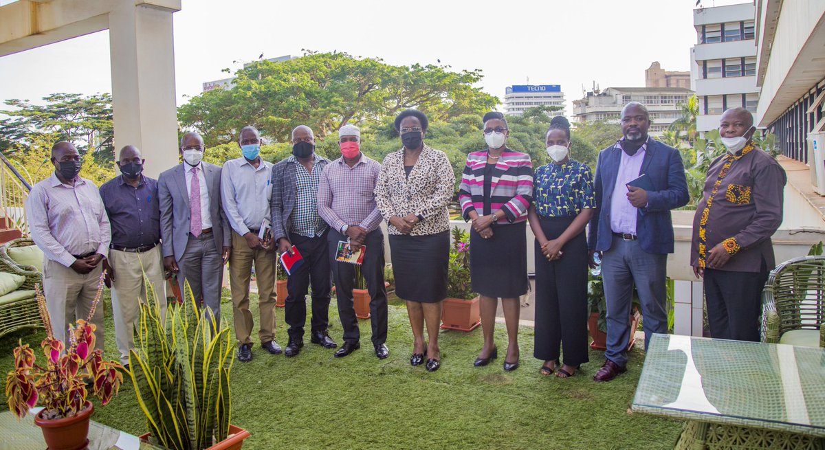 Today we held a vibrant consultative forum with representatives of Taxi Operators in Kampala, attended by <a href="/mandyug/">Amanda Ngabirano</a>. We are nurturing an  enabling environment to regulate the operations downtown and decongest our streets.