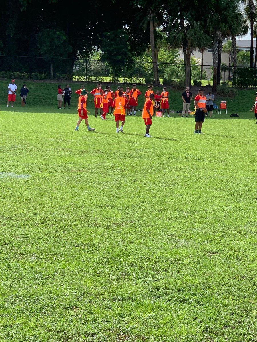 PinesPatriots's tweet photo. Our Patriots are in it to win it! Highlights of the first boys flag football game are here and we couldn’t be prouder of the teamwork and determination they showed.
@CSUSAhq @rwindlerfreitag #CSUSAProud #FundamentalLearning #BrowardCounty #Broward #ProudPatriot #PatriotPride https://t.co/FRndPyltYd