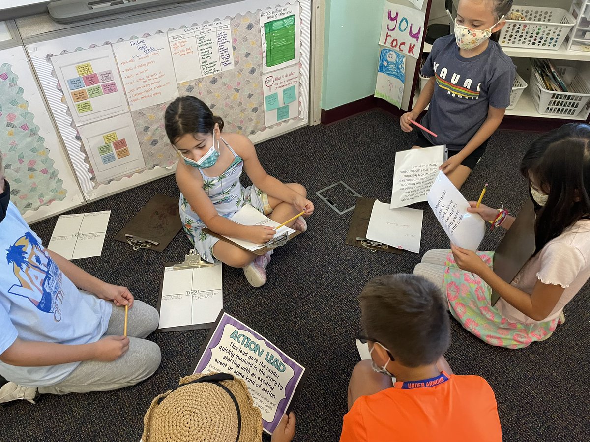 MrsToth03's tweet photo. Writers are at the “Leads Boutique” today trying on different leads to find the one that fits the best for their small moment stories. @Emily_Sickler #harvestlearn https://t.co/bMIeYK4x8p