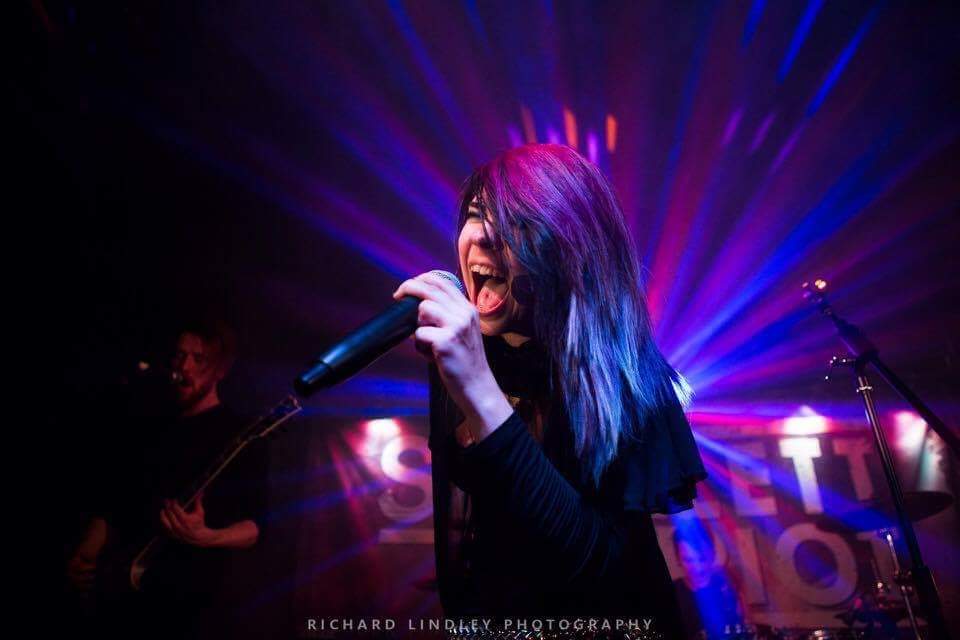 SkarlettRiot's tweet photo. 💥💥Nottingham!! 💥💥
70% of tickets now sold for our headline show 20th November at Percy Picklebackers !! 🙌🙏
Don't miss out. Grab your tickets now from: https://t.co/Re316W89tZ
📸Richard Lindley
#skarlettriot #nottingham #percys #RT #share #grabyourtickets https://t.co/UKqGPe1wqf