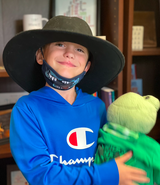 MortonFRIENDS's tweet photo. "You can't 'top' 🧢👒🕵🏼‍♂️our Morton P.R.I.D.E.!  It'll knock your socks off!!"
Not only is it spirit week, but these three DID knock our socks off with their terrific choices in school!  #OnceACard #KindnessMatters https://t.co/uS7uILqIQg