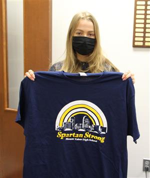 wsfcs's tweet image. Hundreds of Students and Staff Members at Mount Tabor Wear "Spartan Strong" T-Shirts
bit.ly/3uhsZDc

#wsfcs @Tabor_City