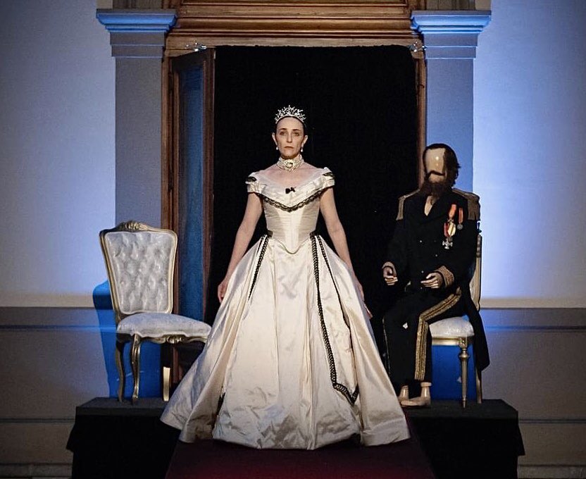 Te compartimos nuestra entrevista con la actriz María Inés Pintado, charlamos sobre Carlota, un monólogo que ella realiza sobre momentos trascendentes de la vida de la segunda emperatriz de México. youtu.be/7v5fz0PeEeQ ¡Suscríbete a nuestro canal! #teatro #monólogo <a href="/INAHmx/">INAH</a>