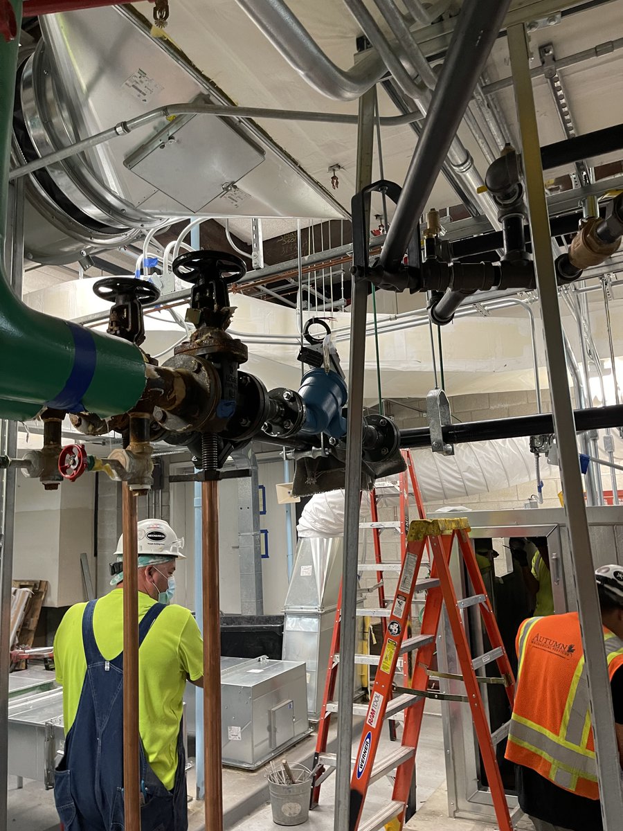 AutumnCONSTR's tweet image. Work continues at ORD Terminal 5. Autumn is replacing cooling coils and piping systems for 38 existing air handling units.

Plan the Work. Work the Plan. Build the Best.
#mechanicalpiping #mechanicalcontractor #construction #pipingengineering